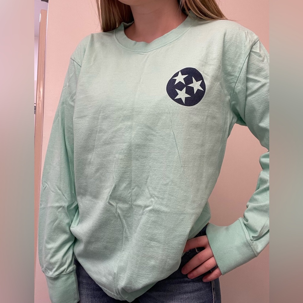 Nashville long sleeve t-shirt size S